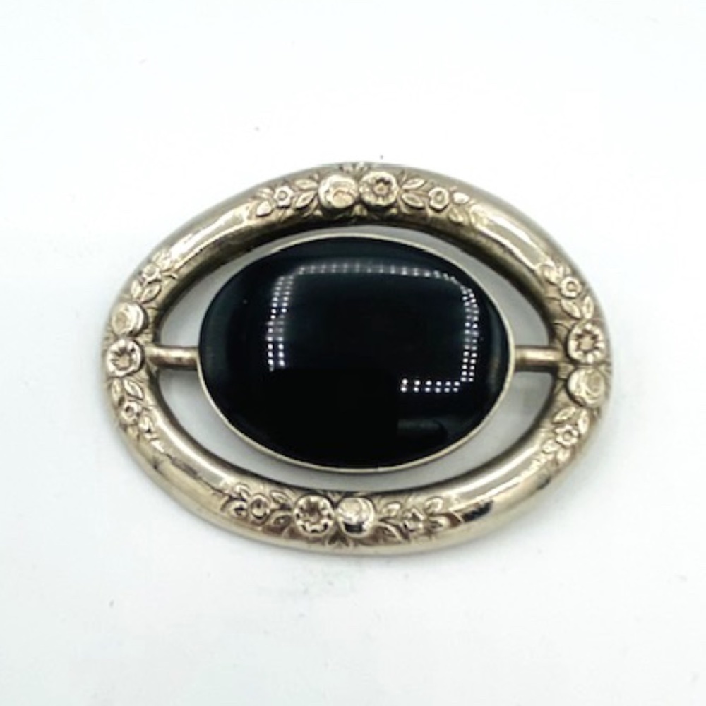 Vintage Black Glass Floral Silver Tone Brooch Pin